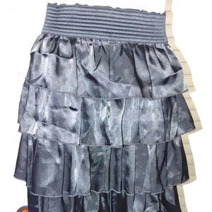 EUC Lined Ruffed Skirt Size Medium